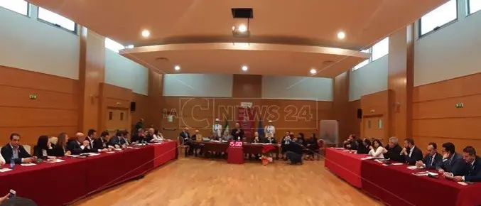 Lamezia, verifiche sulle posizioni debitorie di tutti i consiglieri comunali
