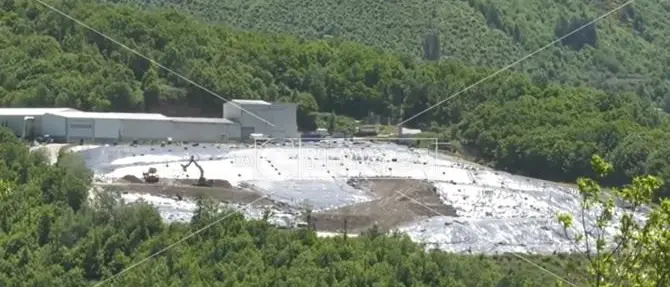 La discarica di Celico deve accettare i rifiuti: il Tar dà ragione alla Cittadella