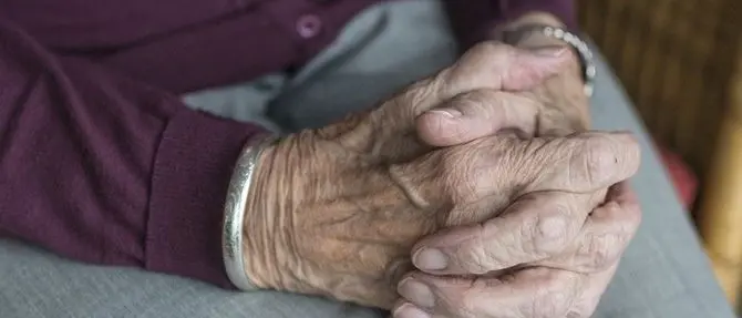 Blitz dei Nas nelle residenze per anziani, anche in Calabria denunce e sospensioni