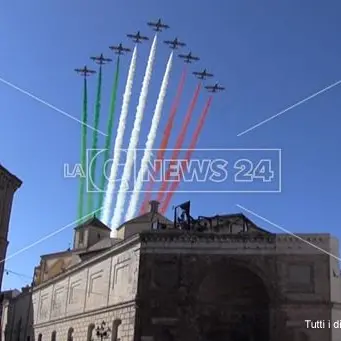 Pantelleria, incidente alle Frecce tricolori: tre aerei coinvolti, un pilota ferito\n
