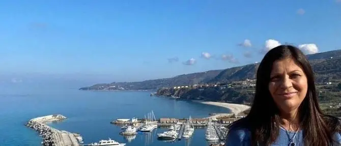 Fase 2, Santelli: «Vacanze in Calabria, qui c’è solo il rischio di ingrassare»