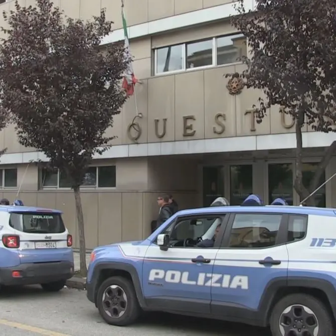 Cosenza, picchiava la moglie e la suocera: 29enne allontanato da casa