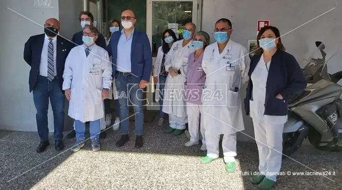 Consenza, donate 1500 mascherine alla radioterapia dal Nuovo sindacato carabinieri