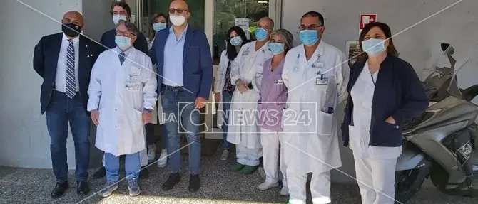 Consenza, donate 1500 mascherine alla radioterapia dal Nuovo sindacato carabinieri