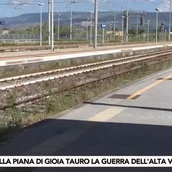 Polemiche ad Alta velocità: Gioia e Rosarno litigano per Freccia e Italo