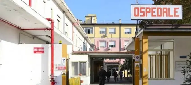 Allarme antrace a Vibo Valentia, tre persone ricoverate in ospedale