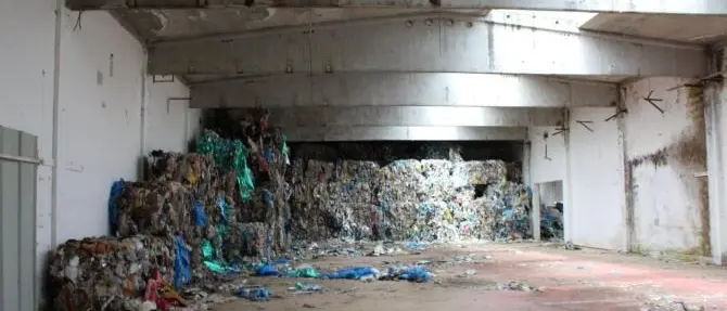 Vibo Valentia, l’inquietante storia dell’ex Cgr: da fiera a discarica radioattiva