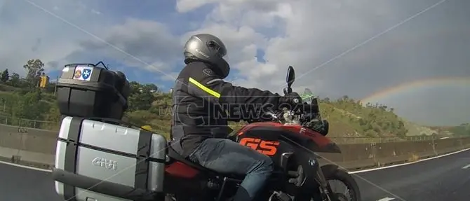 Angeli in moto, a Catanzaro arrivano i volontari su due ruote: il video