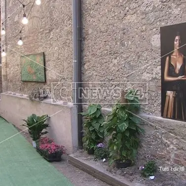 Cosenza, nel giardino segreto di via Isonzo l'arte contemporanea in mostra