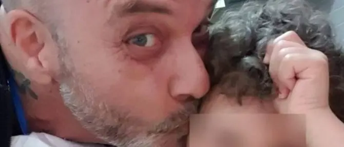 Dalla Calabria a Roma con il suo taxi per aiutare una bimba malata: Mattarella lo nomina cavaliere