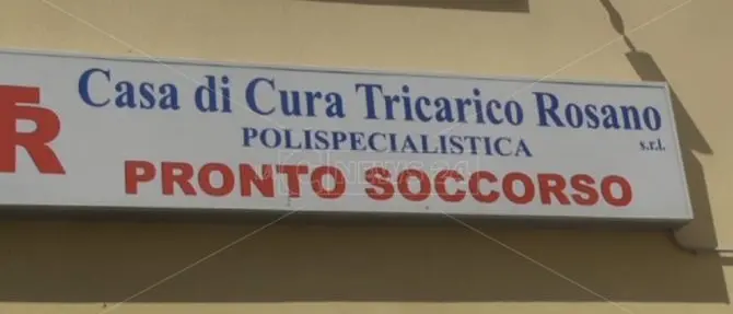 Fallimento clinica Tricarico, milioni sottratti anche per pagare barche di lusso: tre arresti