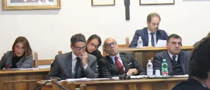 Paola e Scalea, politica in fermento tra dimissioni e candidature per le comunali