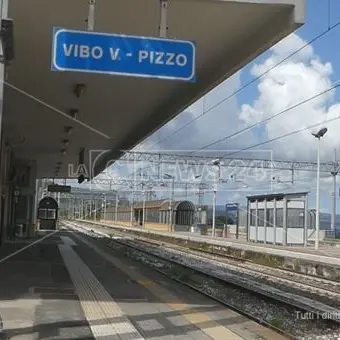 Stazione di Vibo-Pizzo, arriva il Frecciargento e riapre la biglietteria