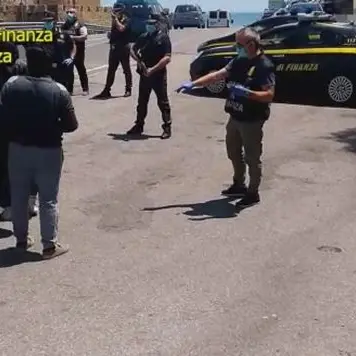 Lotta al caporalato, maxi operazione tra Cosenza e Matera: 60 misure cautelari