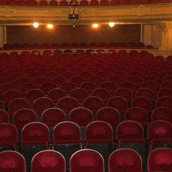 Produzioni teatrali in Calabria, la Giunta ripristina i fondi tagliati da Oliverio