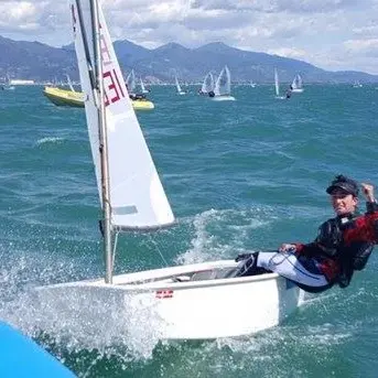 Vela, il sogno del campioncino calabrese: attraversare l’Atlantico in solitaria