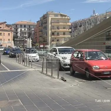 Cosenza, Piazza Bilotti chiude (di sera) per favorire i locali all'aperto: al via i test