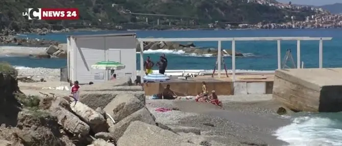 Scilla, stanziati 100mila euro per la messa in sicurezza della spiaggia di Favazzina