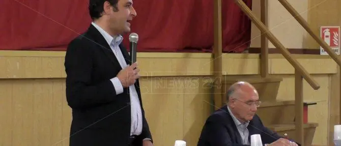 Discarica Lamezia, sì dei sindaci all'ampliamento. Cittadini contrari