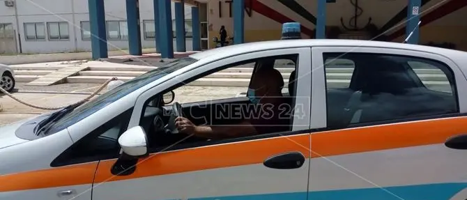 Coronavirus Calabria, docente positivo a Pizzo. Il preside: «Attivate le procedure di sicurezza»