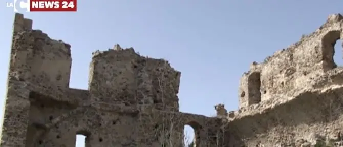 Via erbacce e degrado, il castello di Bivona torna al suo antico splendore