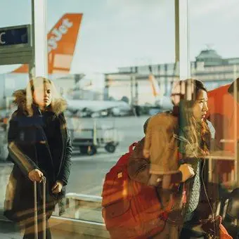 “Calabria tutta mafia e terremoti”, EasyJet chiede scusa ma la pezza non copre il buco