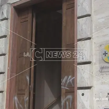 Ambulatori ancora chiusi nel Cosentino: «Lockdown sanitario non più accettabile»