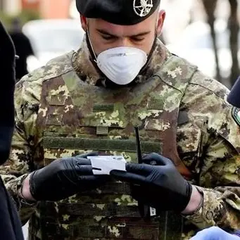 Controllo movida, a Cosenza l'esercito schierato in strada insieme alla polizia