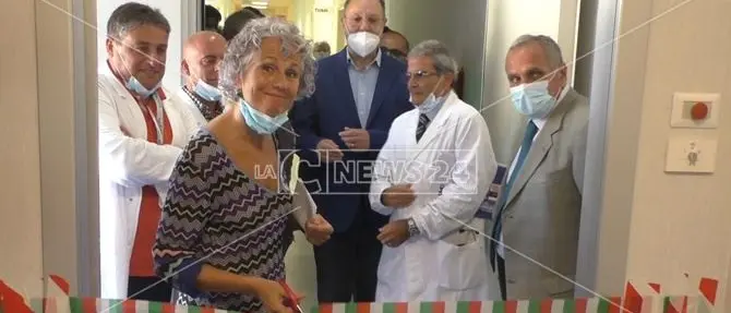 Ospedale di Praia a mare, taglio del nastro (con beffa) per la Risonanza magnetica