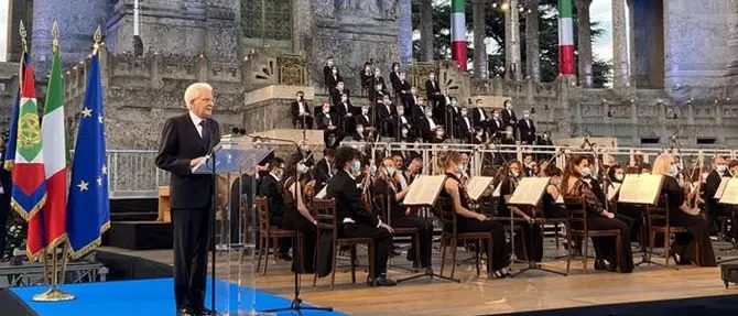 Mattarella a Bergamo: «Qui c'è l'Italia che ha pianto e che è stata ferita»