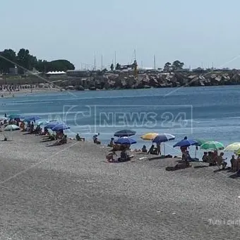 Primo week-end da bollino rosso e spiagge prese d'assalto in Calabria