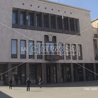 Cosenza, il bilancio fantasma: ancora nessuna convocazione del consiglio