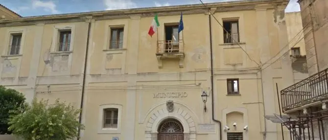 Comune di Tropea, blitz della Guardia di finanza: indagini sugli appalti