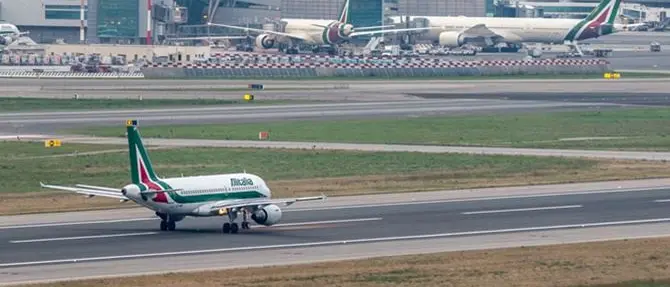 Alitalia torna a volare in Calabria, riprendono i voli da Reggio e Lamezia