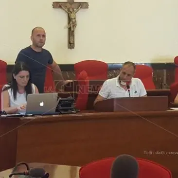 Vibo, il Comune “dimentica” di eliminare i residui e il buco cresce a 2,5 milioni