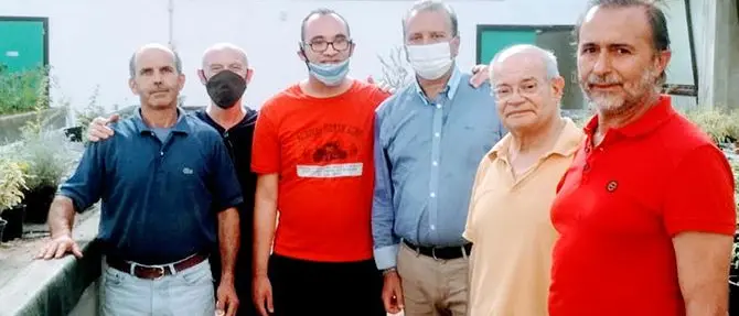 Castrovillari, la fondazione Filo di Arianna dona piante per piazza Dante