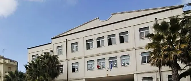 Comune di Cutro, dopo le dimissioni del sindaco arriva il commissario