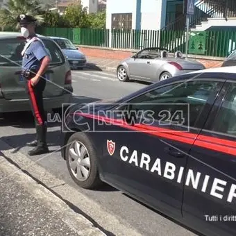 Scalea, turista aggredisce carabinieri: arrestato e rispedito a casa