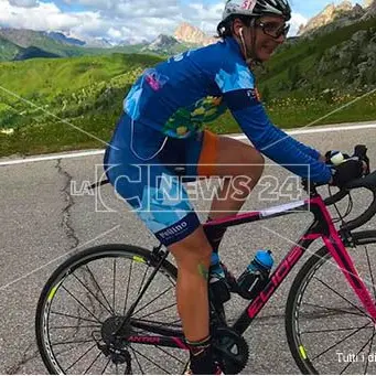 Ciclismo, la calabrese Lucia Minervino si consacra regina delle Dolomiti