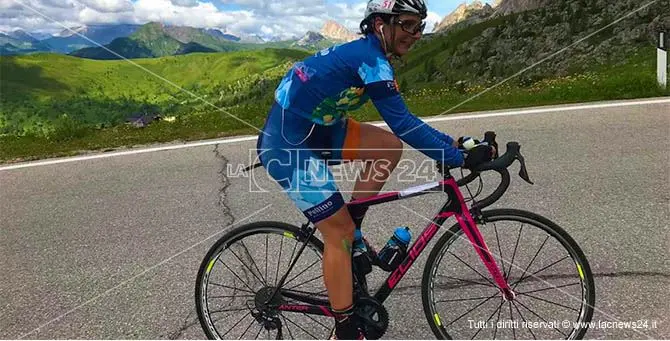 Ciclismo, la calabrese Lucia Minervino si consacra regina delle Dolomiti