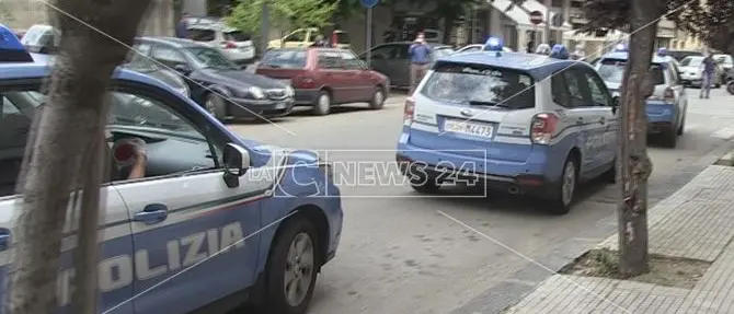 Catanzaro, spaccia droga sul lungomare: arrestato