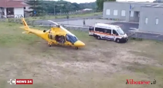 Limbadi, cade dal balcone mentre fa le pulizie: grave 42enne