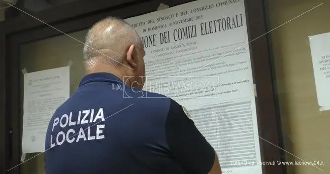 Lamezia, Comune chiede lo stop del riconteggio dei voti e l’intervento del Tar