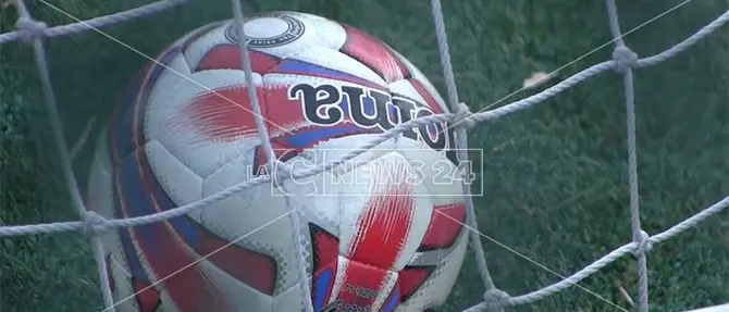 Riaprono i campetti nel post-Covid in Calabria: si torna a giocare a calcetto