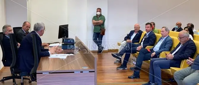 Sanità, i sindacati incontrano il dg Bevere: «Si è dimostrato disponibile al confronto»