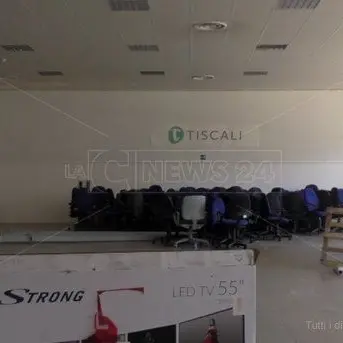 Call center, Abramo lascia Lamezia ma apre allo smart working