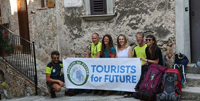 In cammino da Palermo a Bergamo, i protagonisti di Tourist 4 future fanno tappa a Civita