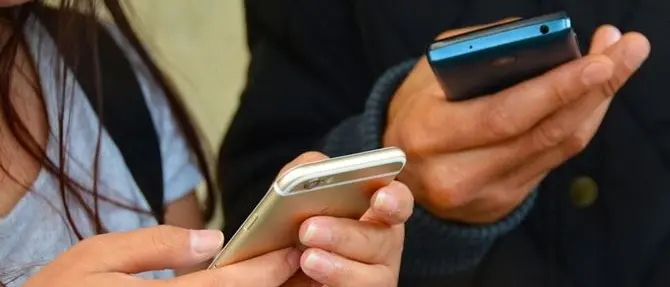 Pedopornografia, decapitazioni, suicidi: scoperta “chat dell'orrore”: 20 minori coinvolti