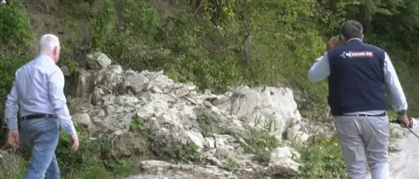 L'ex 536 a Maropati chiusa per frane da 3 mesi, proteste nel Reggino