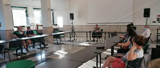 Migranti contagiati trasferiti, tensioni anche a Bova Marina